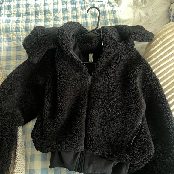 ALO Yoga Foxy Sherpa Jacket - Picture 5 of 7